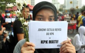 Jokowi Teken Surpres Untuk Revisi UU KPK