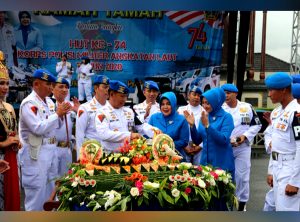 DANPUSPOMAL Pimpin Apel Khusus HUT ke-74 Korps Polisi Militer TNI Angkatan Laut