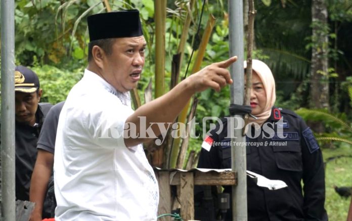 Bupati Konut Ruksamin 1