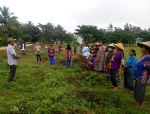 Jumat Bersih, Kepala Desa Sumber Jaya Galakkan Kebersihan Lingkungan Desa