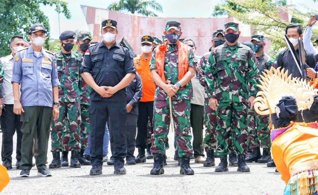 Bupati Konut Sambut Kedatangan Pangdam Hasanuddin di Bumi Oheo