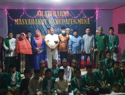 Hadiri Istigasah di Pesantren Kota Raha, Ruksamin Berikan Sejumlah Bantuan