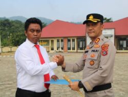 Kapolres Konut Beri Penghargaan Kepada 11 Anggota Berprestasi