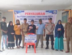 42 KPM di Desa Iwoimea Jaya Terima BLT-DD Tahap Kedua