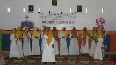 Tanamkan Karakter Siswa, SMPN 1 Andowia Gelar Maulid Nabi Muhammad SAW 1445 Hijriah