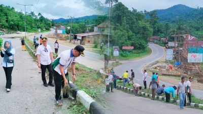 DPMD Konut Gelar Bersih-bersih Jelang Pelaksanaan MTQ Tingkat Provinsi Sultra
