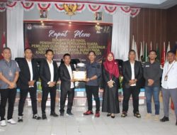 Gelar Rapat Pleno, KPU Konut Tetapkan Paslon Ikbar-Abu Haera Peraih Suara Terbanyak