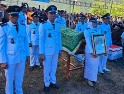 Pemakaman Kades Tadoloiyo Trans Diwarnai Upacara Penghormatan Sebagai Putra Terbaik Daerah
