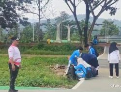 Kelurahan Wanggudu bersama Siswa SMAN 1 Asera Berperan Aktif Bersihkan Lingkungan