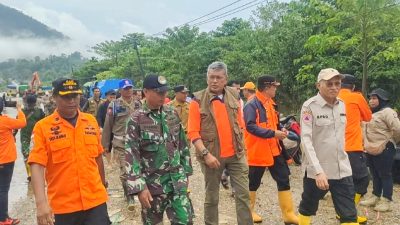 Asrun Lio Instruksikan Pembangunan Jembatan Darurat di Jalan Trans Sulawesi Konawe Utara
