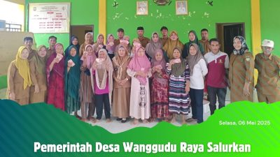 Pemerintah Desa Wanggudu Raya Salurkan BLT dan Honor Keagamaan